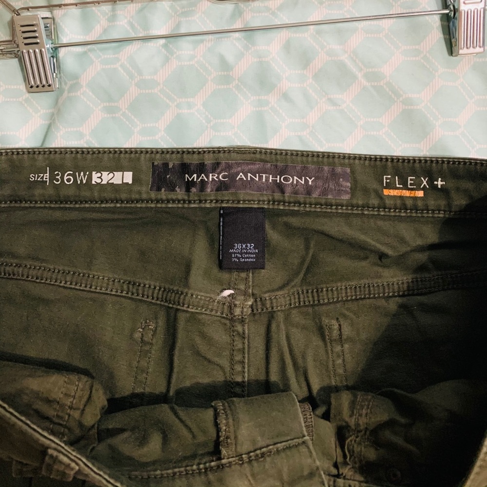 Marc Anthony flex fit khaki